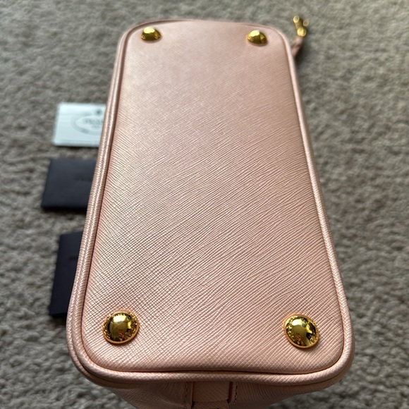 Prada Saffiano Lux Small Promenade Tote - Picture 9 of 14